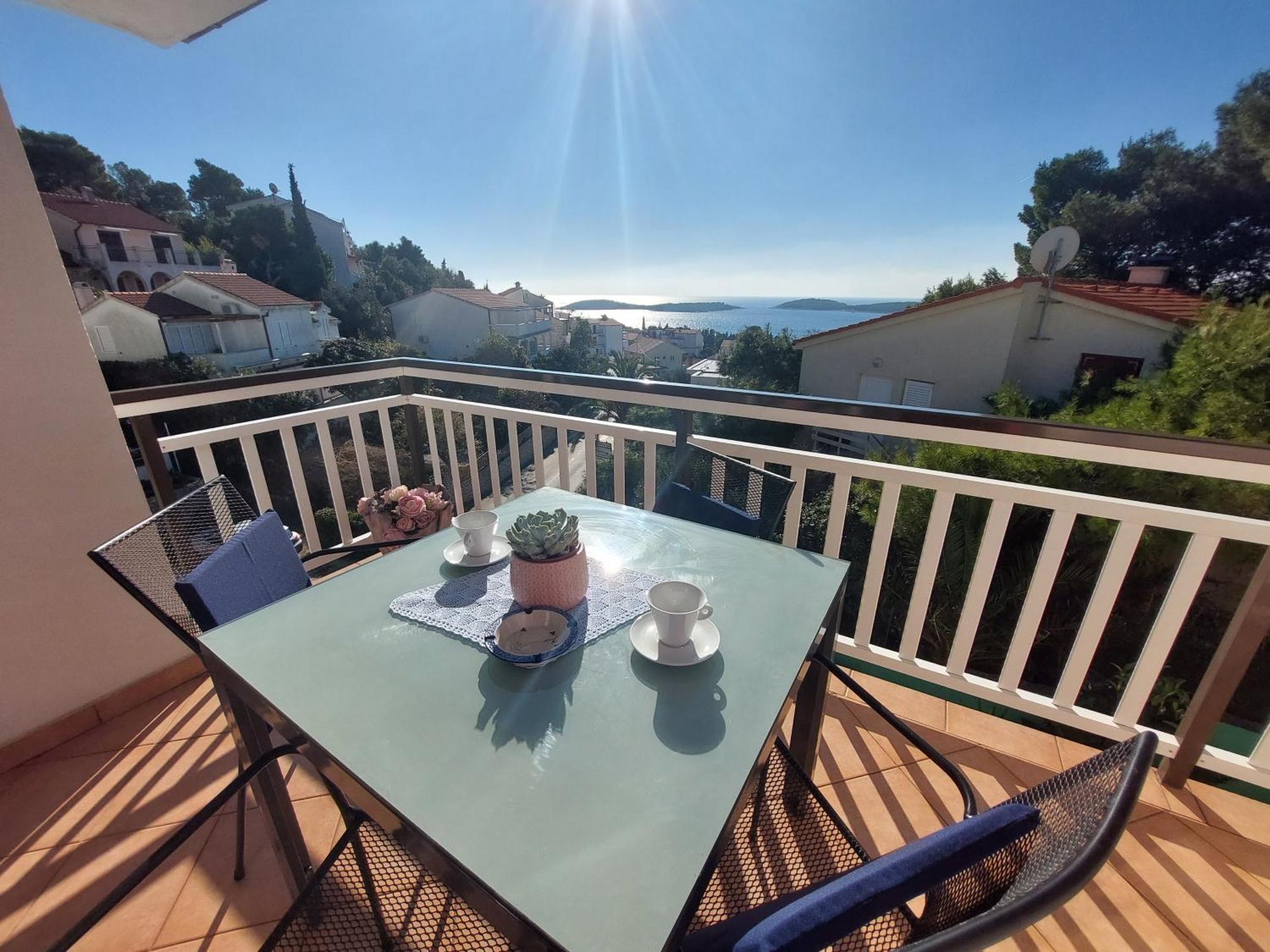 Zvonimir Apartment Hvar Town